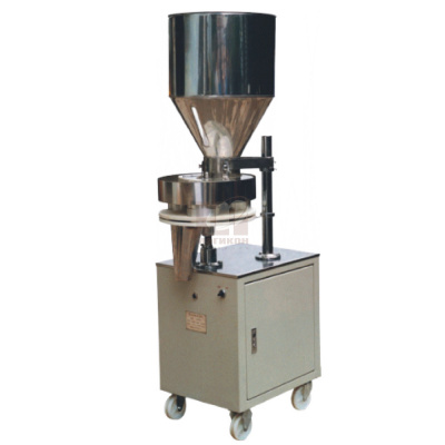 Для фасовки различных специй произведена поставка объемного дозатора KFG-1000.