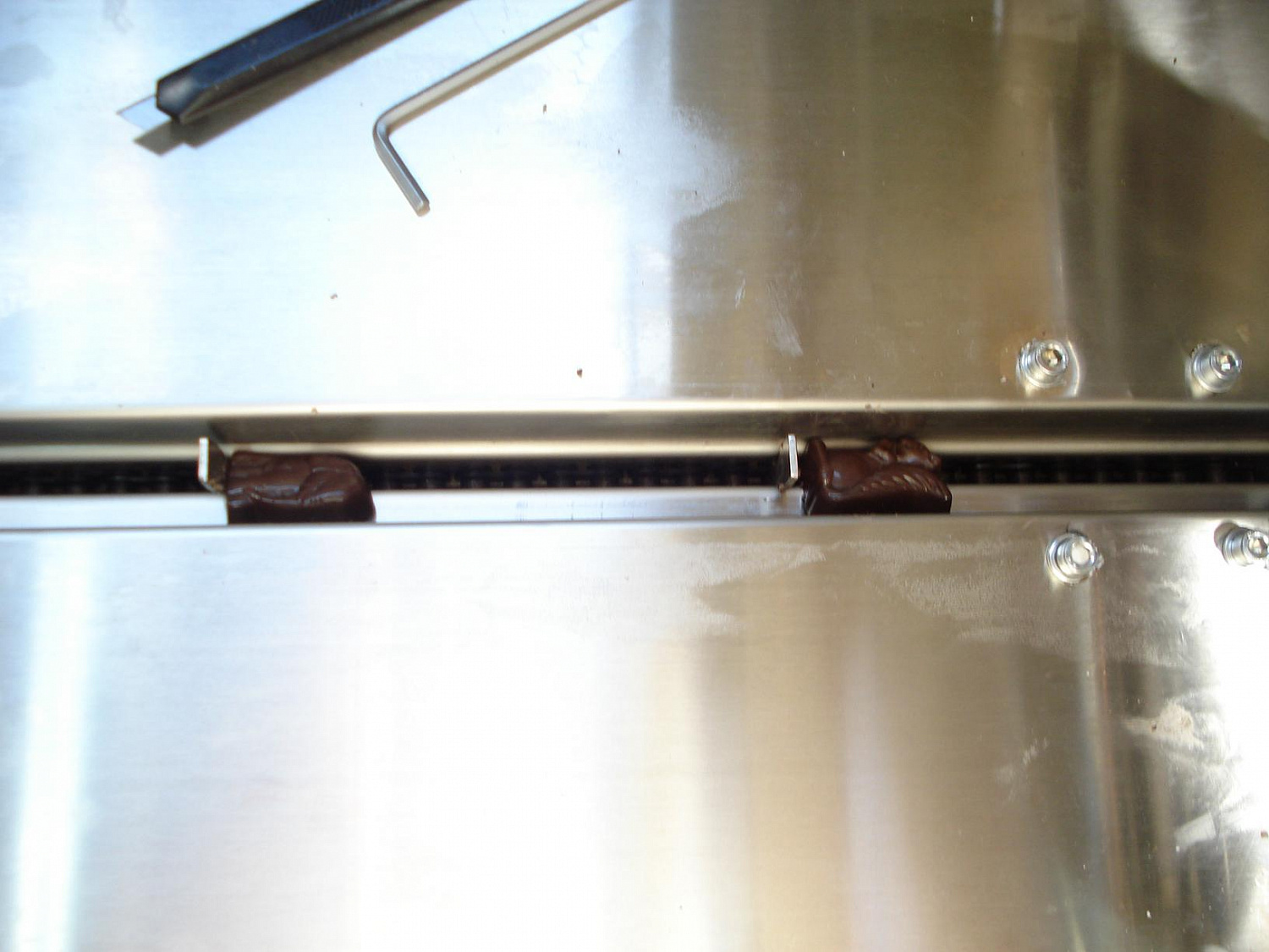 Горизонтальный упаковочный автомат MAGIKON-250AGB